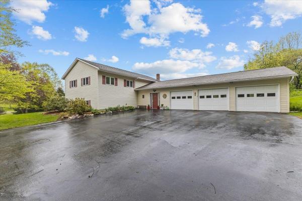 18 Birchwood East