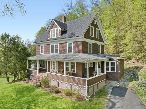 1 Chapman Road