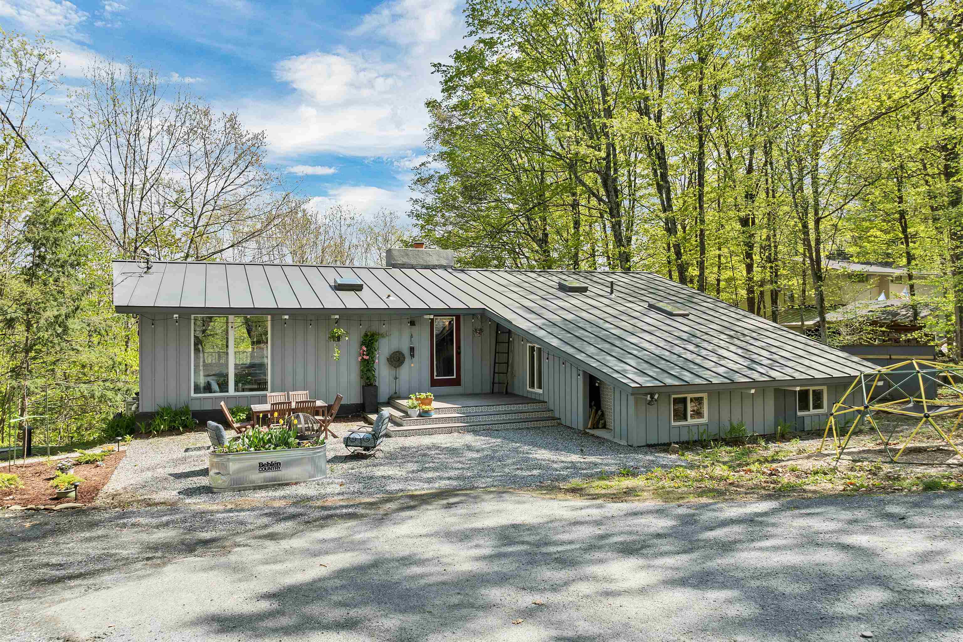 near 5443 Bentley Road Hartford, VT 05059 Property 3