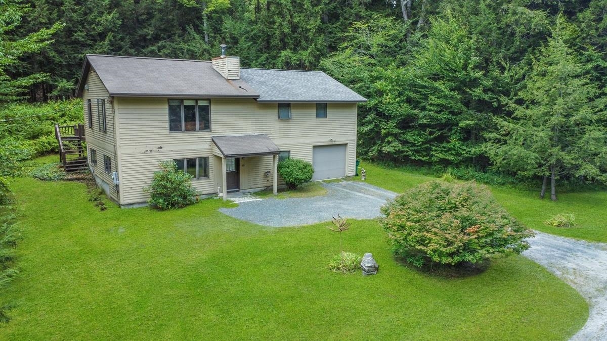 near 216 Quechee Hartland Road Hartford, VT 05059 Property 4
