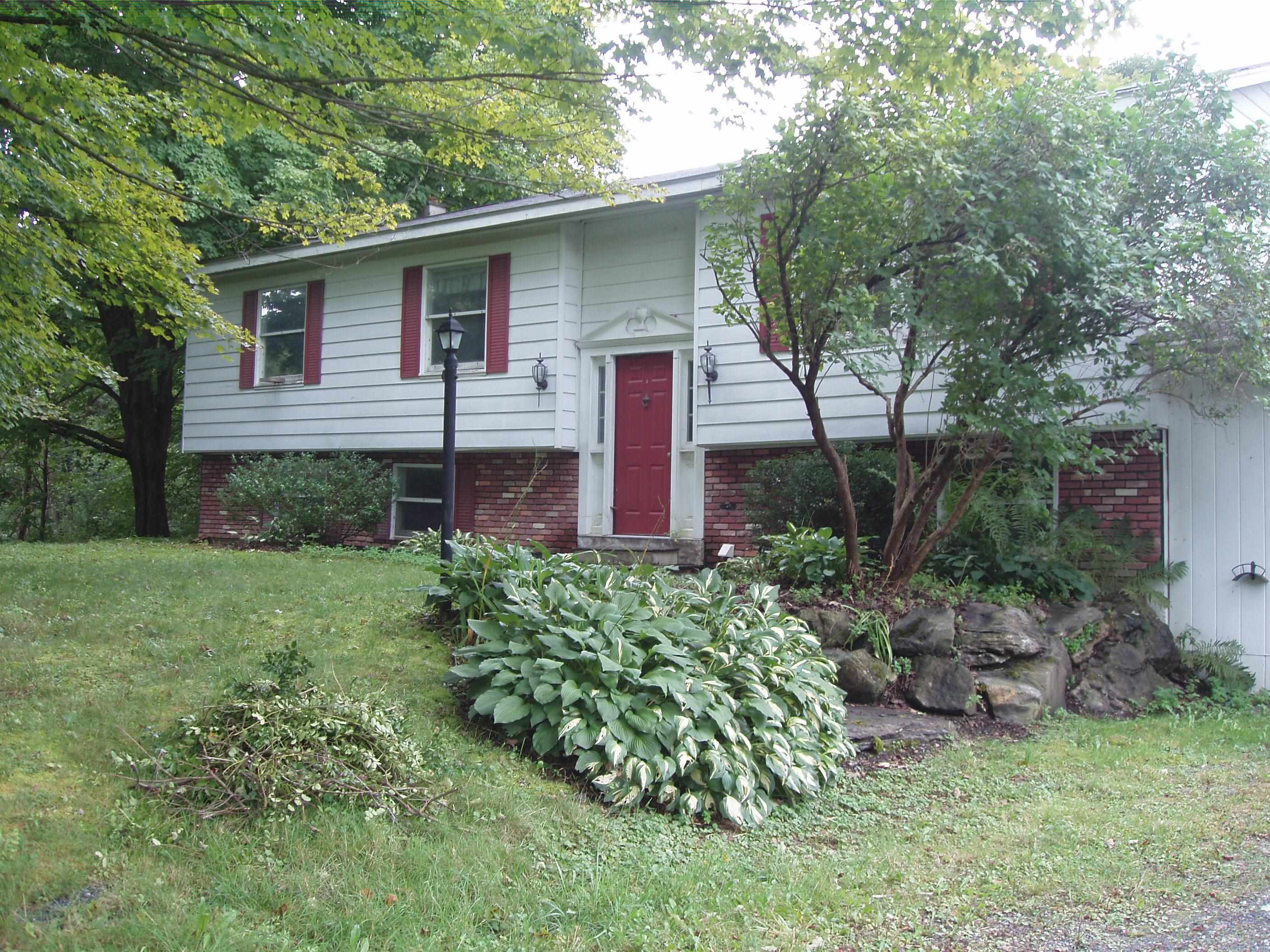 near 1328 East Arlington Road Arlington, VT 05250 Property 1