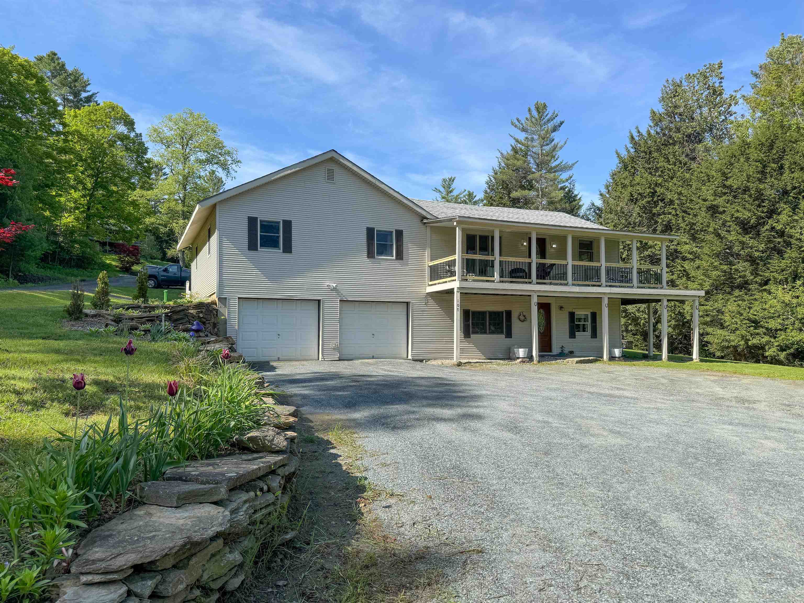 near 90 Kingfisher Road Hartford, VT 05059 Property 1