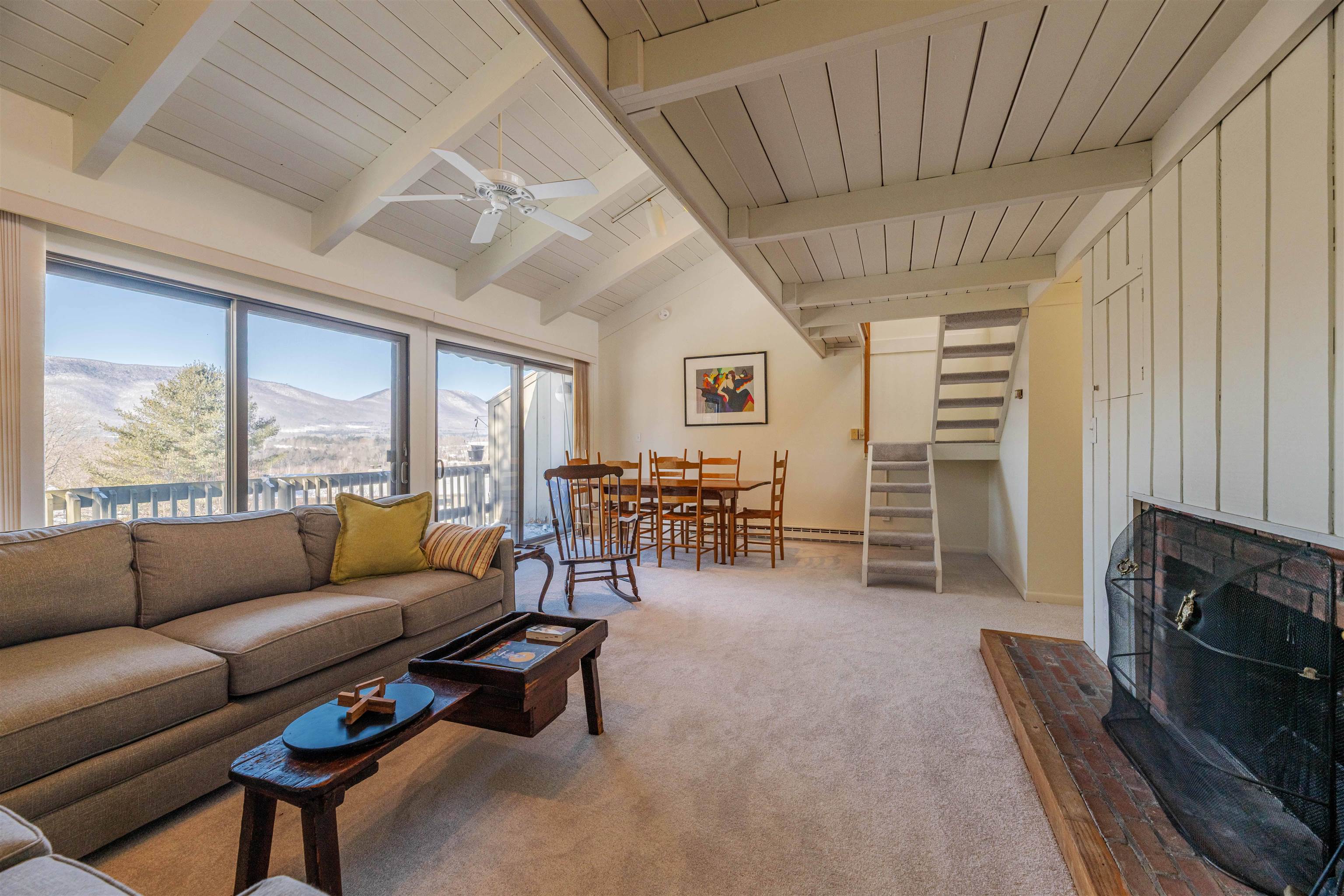 near 17 Signal Hill Road Winhall, VT 05340 Property 4