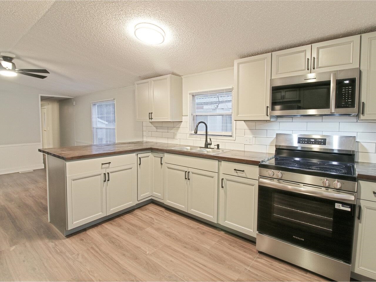 near 37 Avenue C Burlington, VT 05408 Property 4 near 37 Avenue C Burlington, VT 05408 Property 4