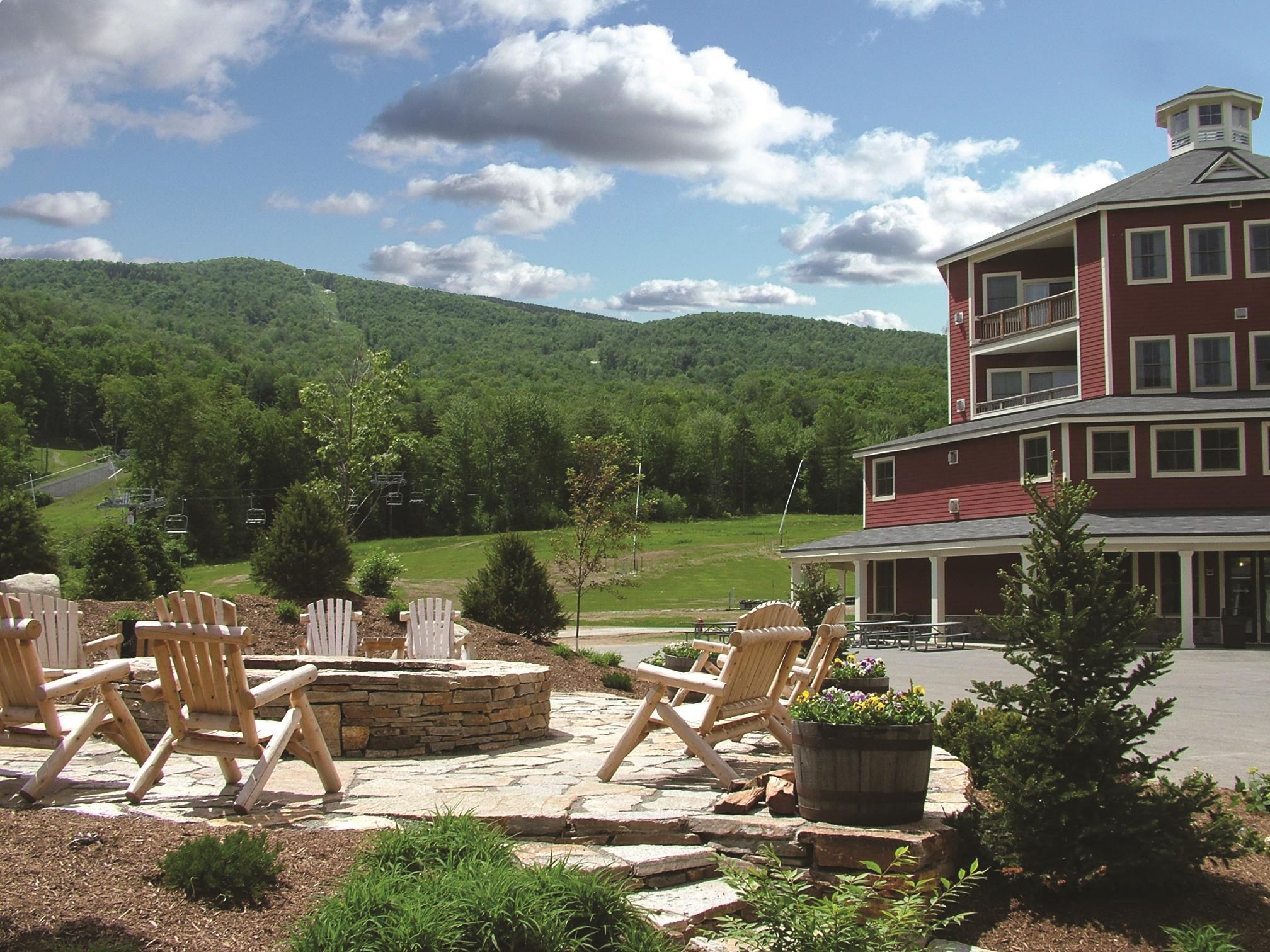 near 335/337 QII Jackson Gore Inn Ludlow, VT 05149 Property 2