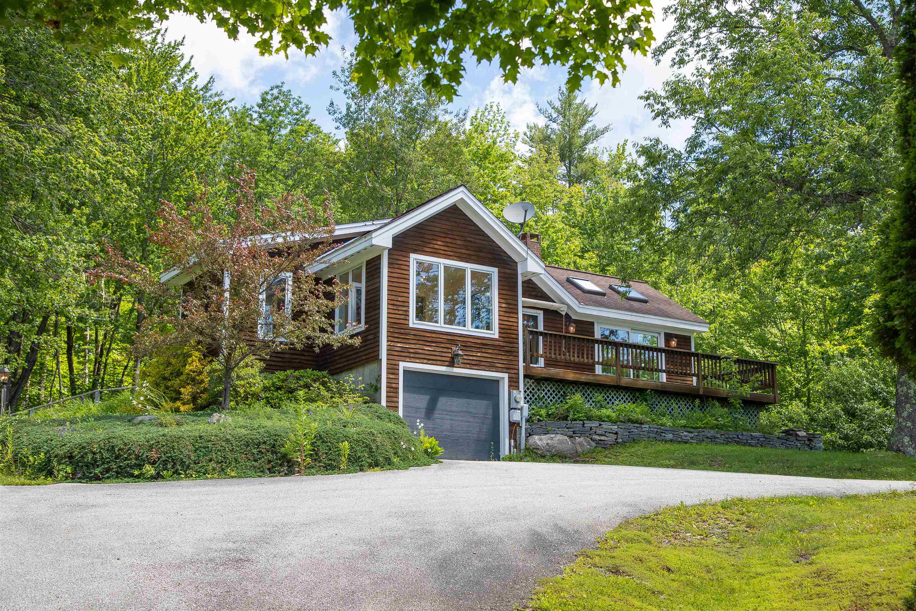 near 606 Old Stowell Hill Londonderry, VT 05148 Property 1
