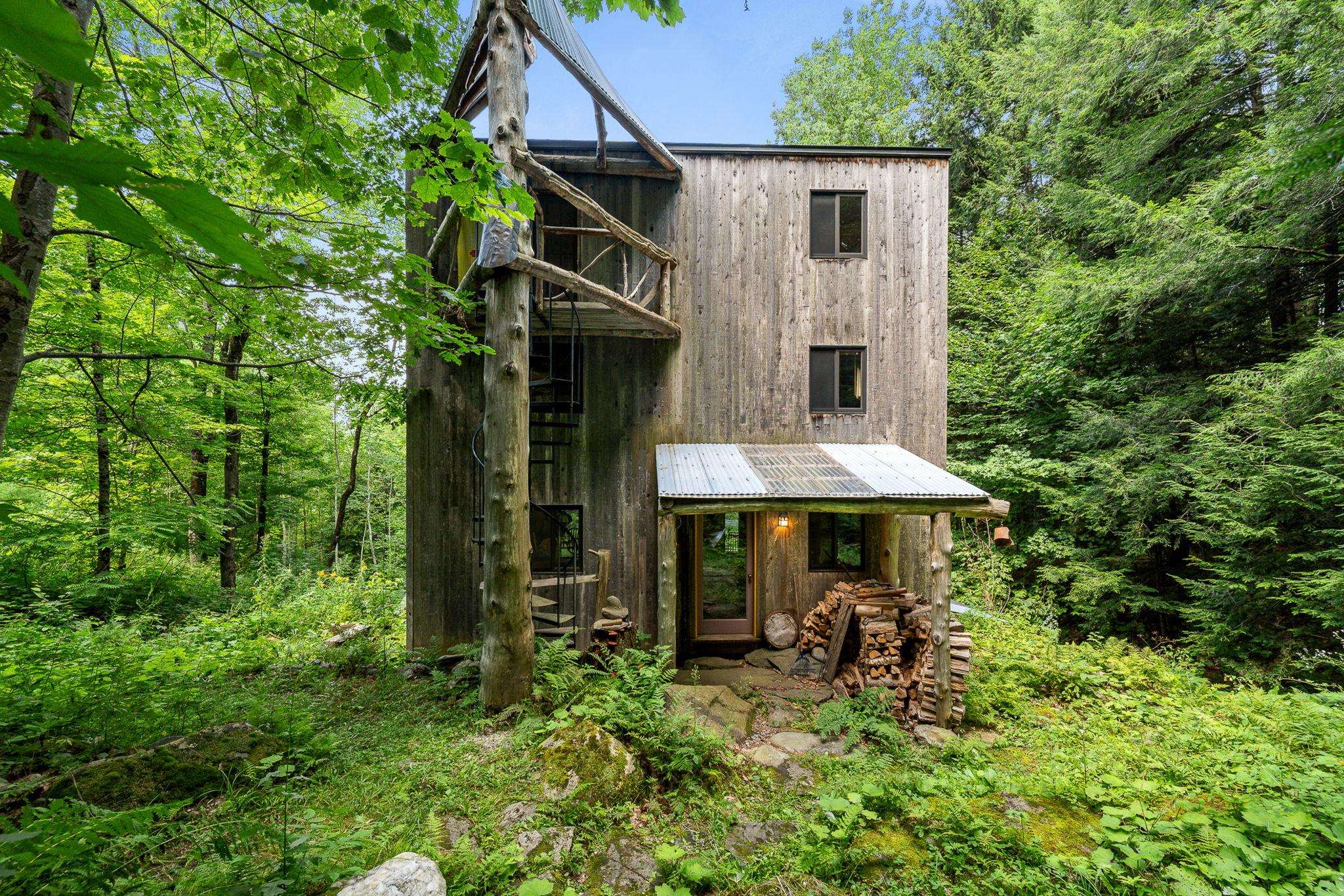 near 863 Perry Hill Road Waterbury, VT 05676 Property 1