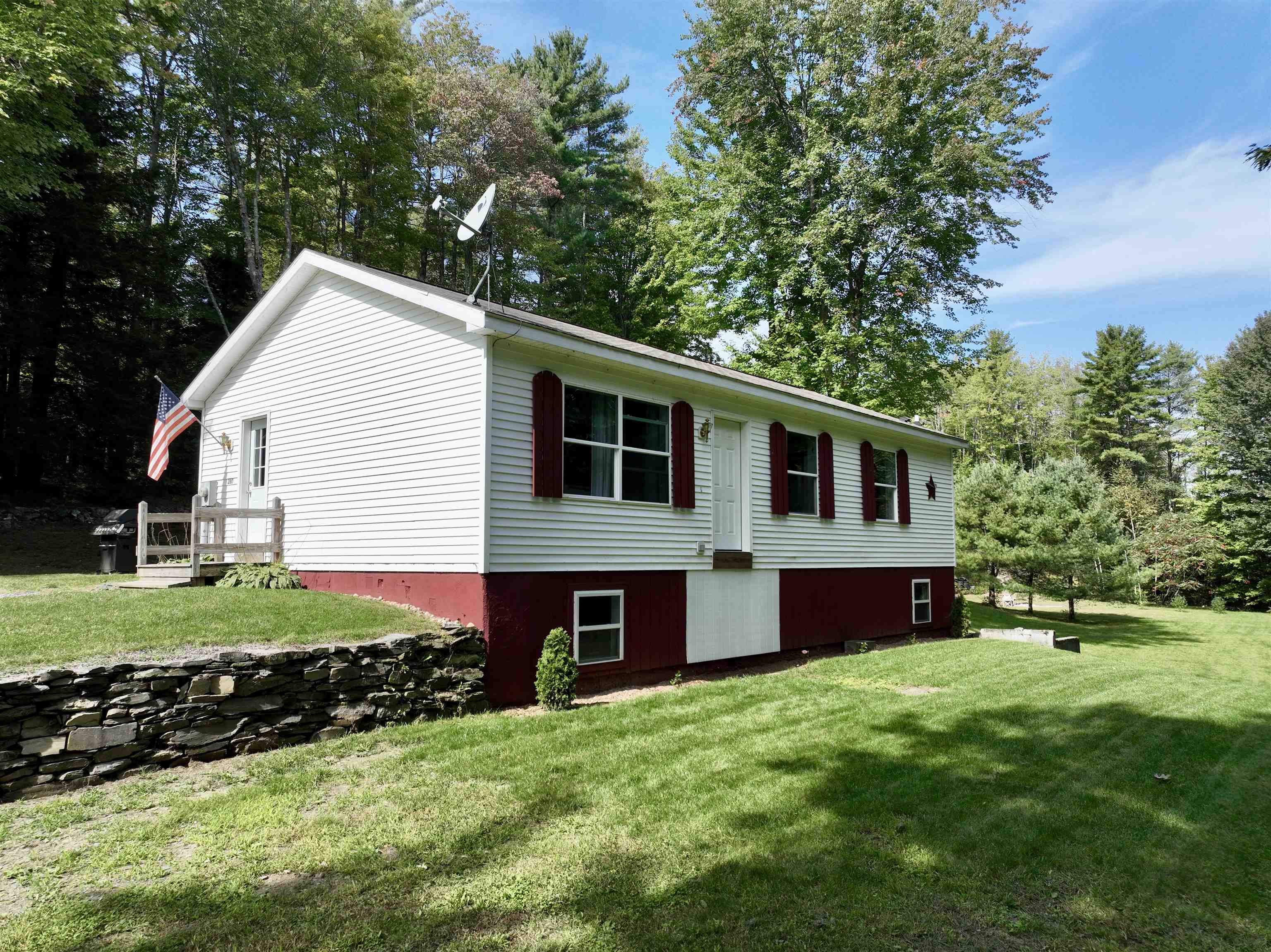 near 5 Thompson Road Topsham, VT 05076 Property 1