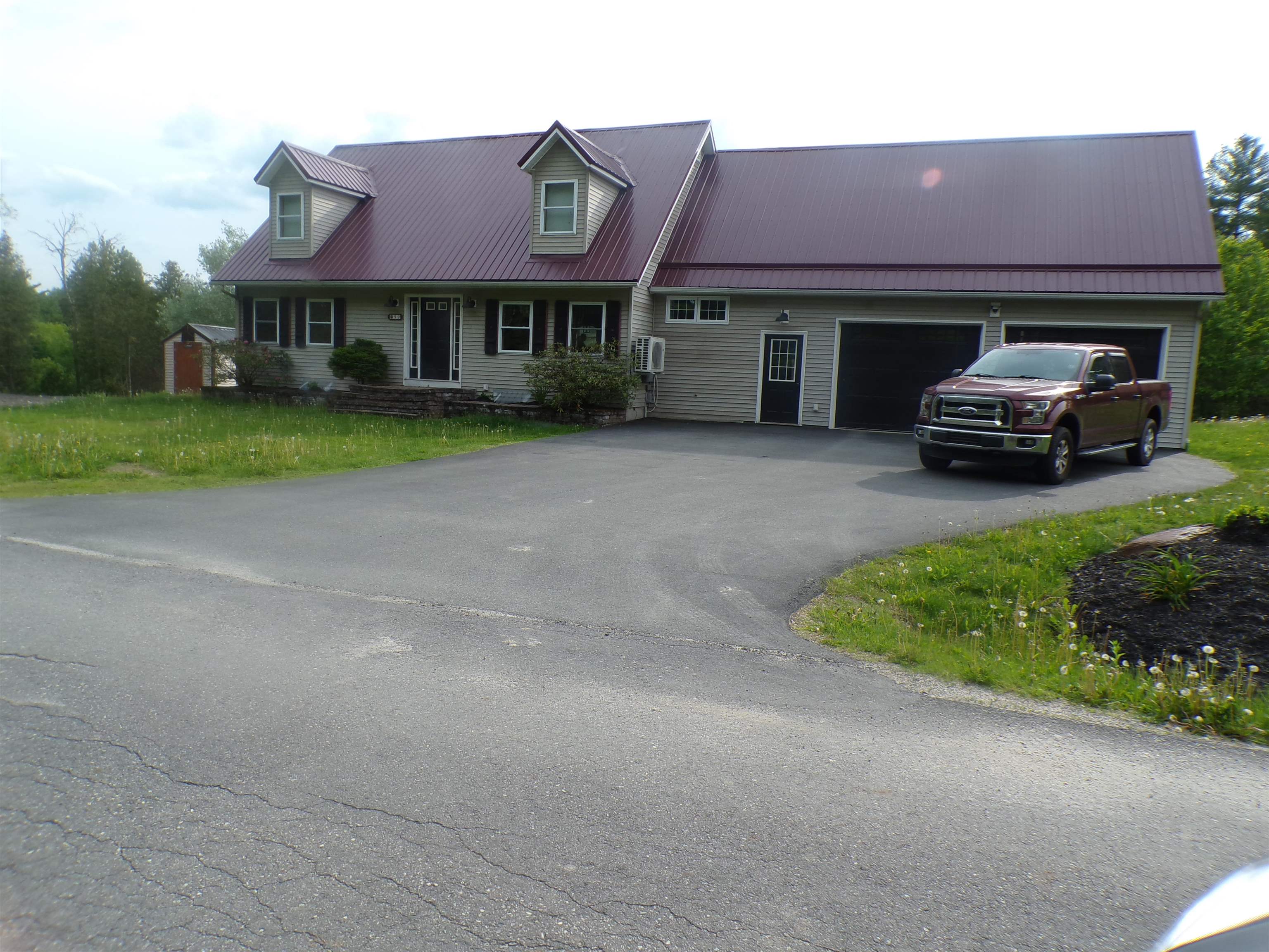 near 77 Water Street Orleans, VT 05860 Property 4 near 77 Water Street Orleans, VT 05860 Property 4