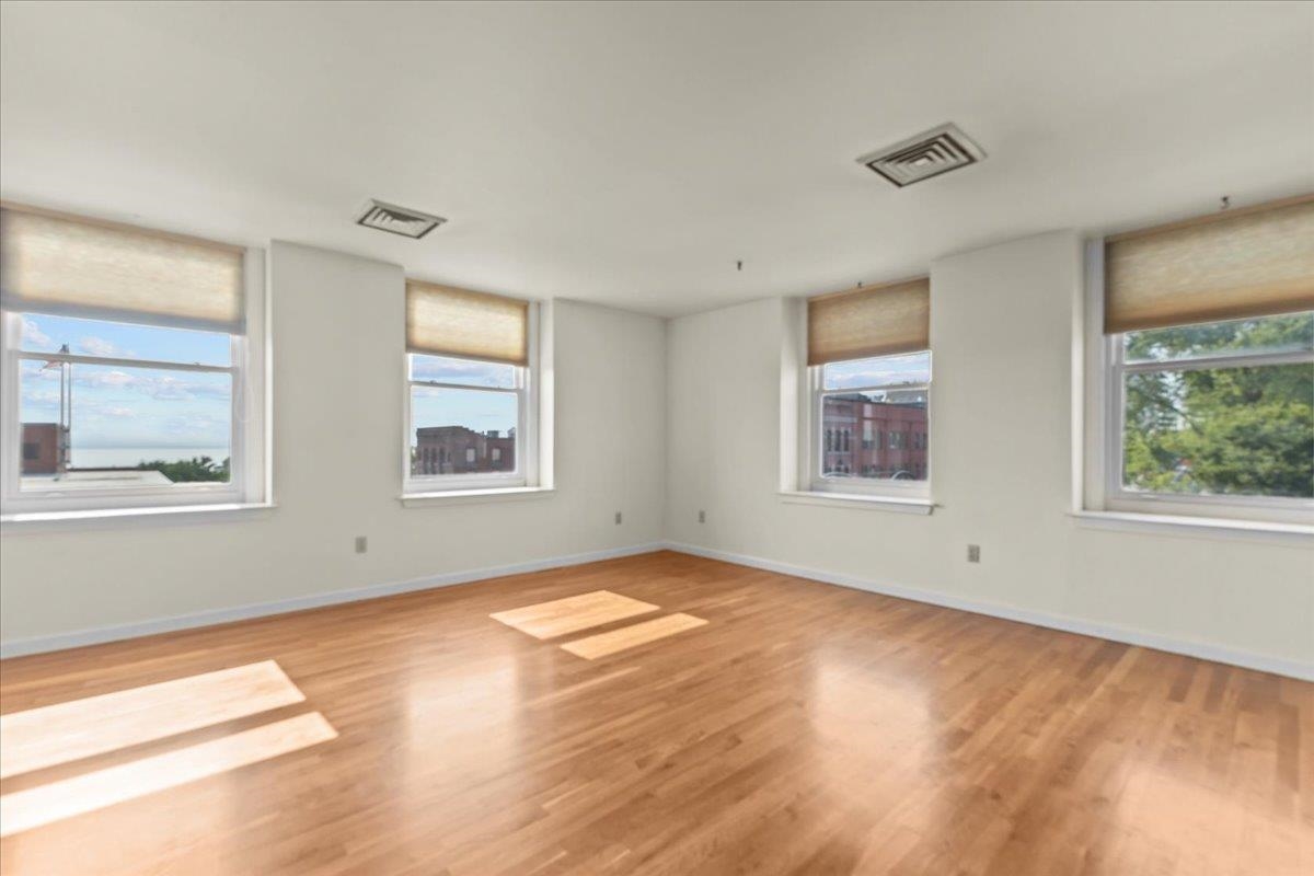 near 45 Claire Pointe Road Burlington, VT 05408 Property 4