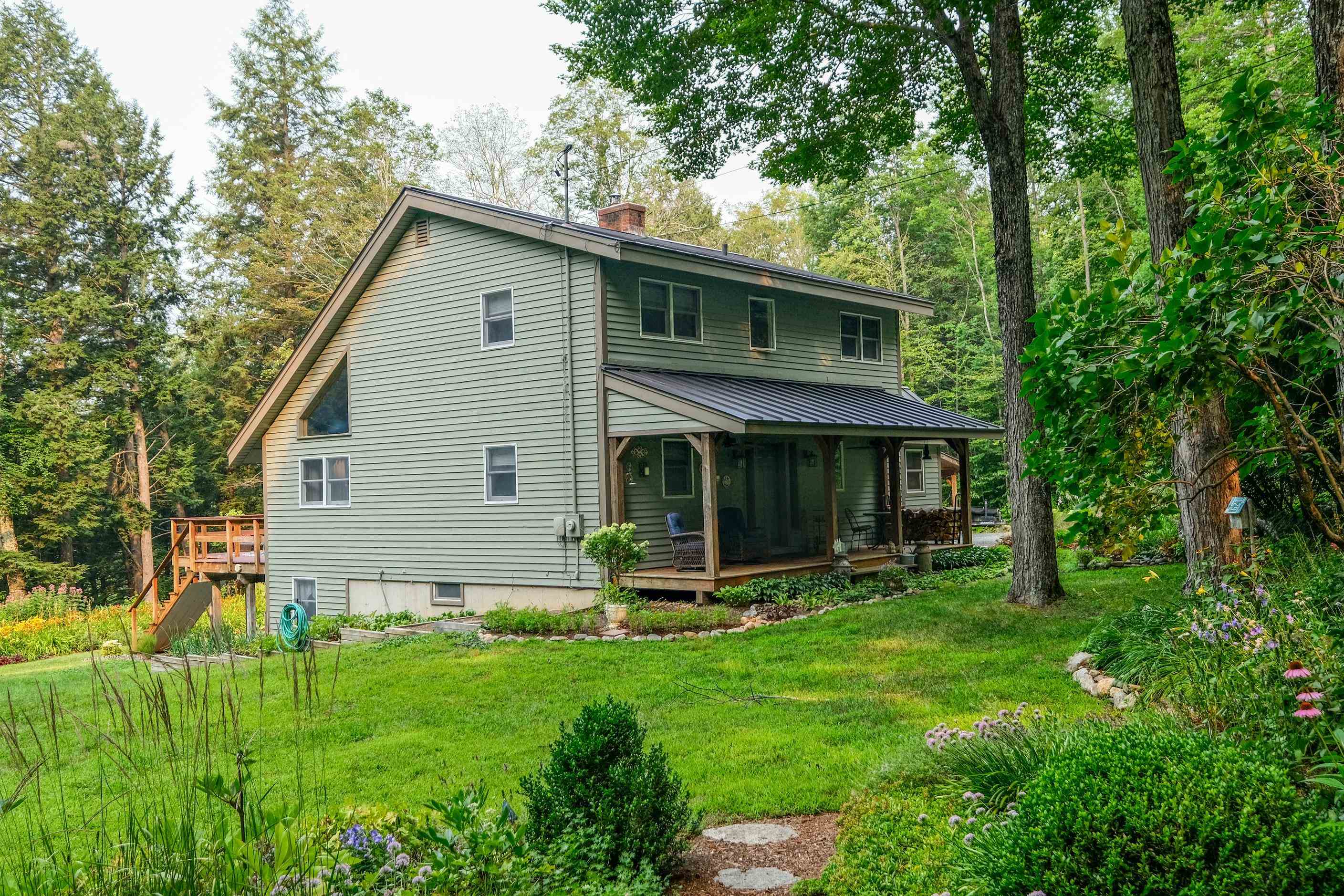 near 138 Gardiner Drive Londonderry, VT 05148 Property 4