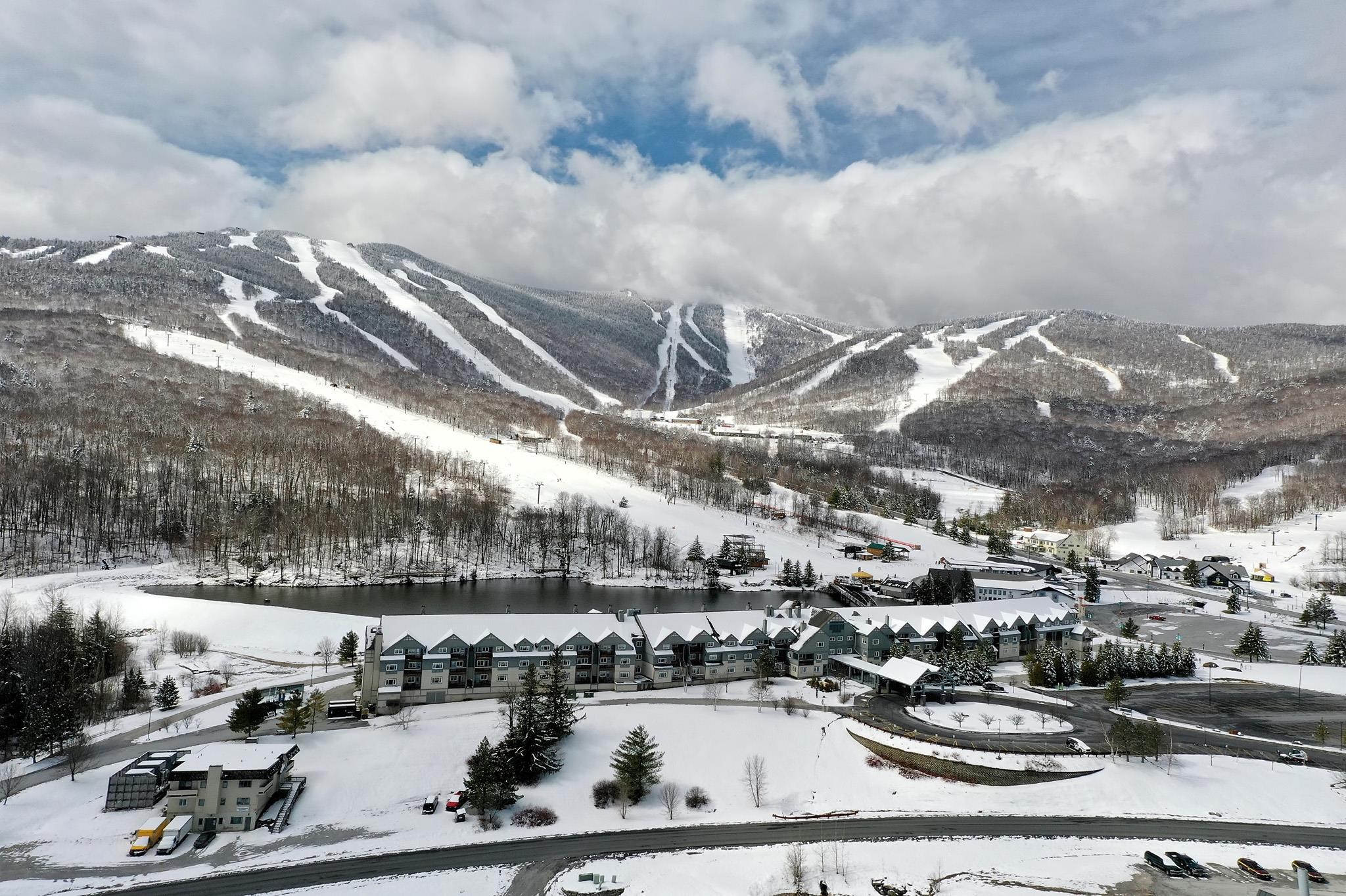 near 228 East Mountain Road Killington, VT 05751 Property 3
