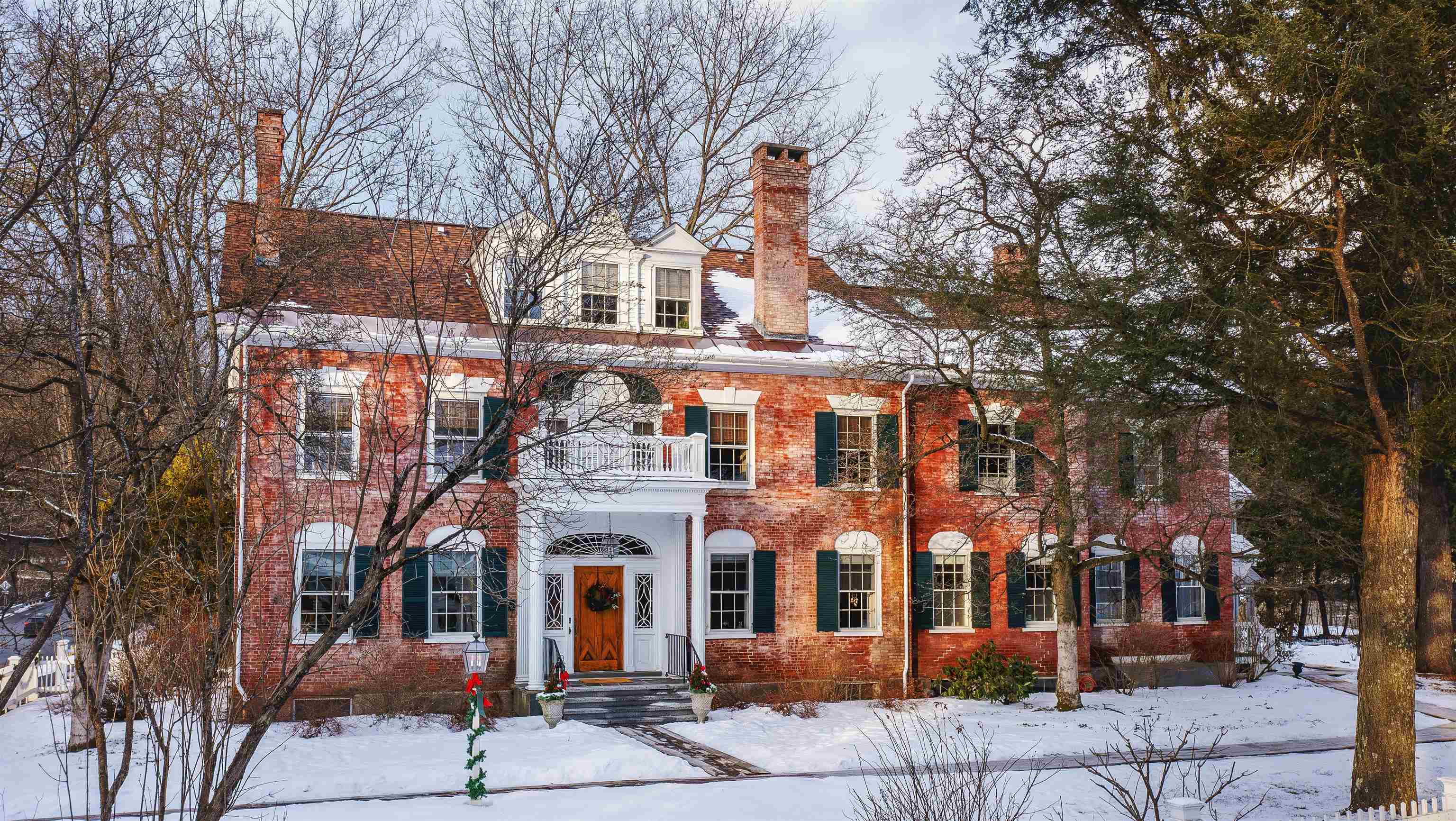 near 41 Pleasant Street Woodstock, VT 05091 Property 2