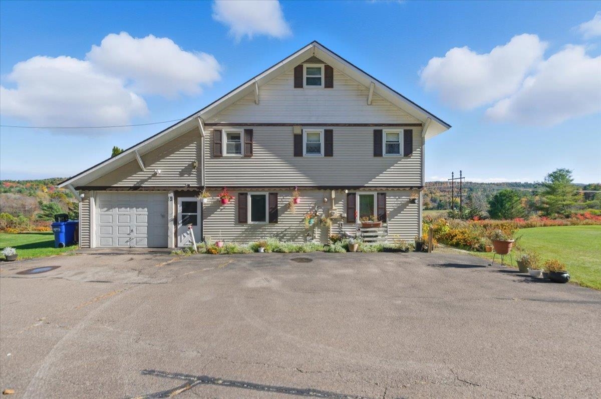 near 925 Falls Road Shelburne, VT 05482 Property 1