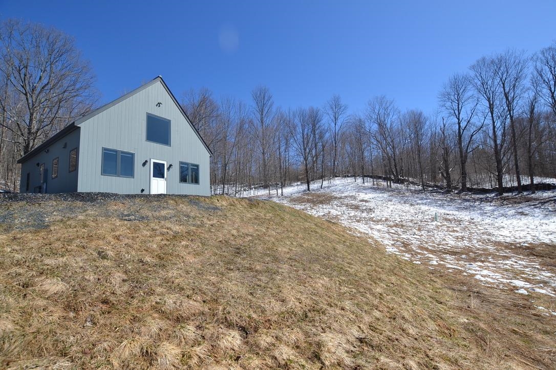 near 27 Sunset Lane Brookfield, VT 05036 Property 4