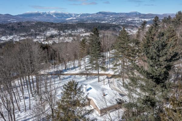 Single Family in Stowe VT