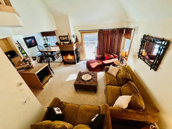 39 B Kingswood Road