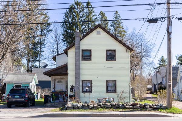 40 Maple Street
