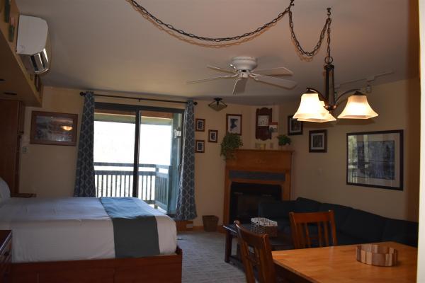 Liftside 18 at Smugglers Notch Resort