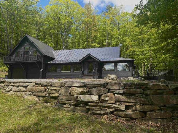 903 Old County Road