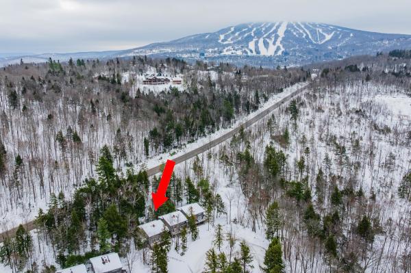 12 Stratton West Road