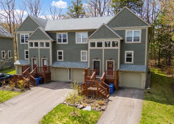 106 East Redrock Drive