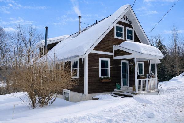 15 Bills Road