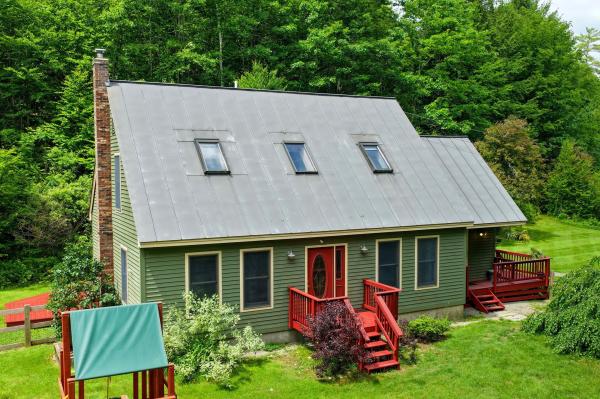 38 Stony Brook Road