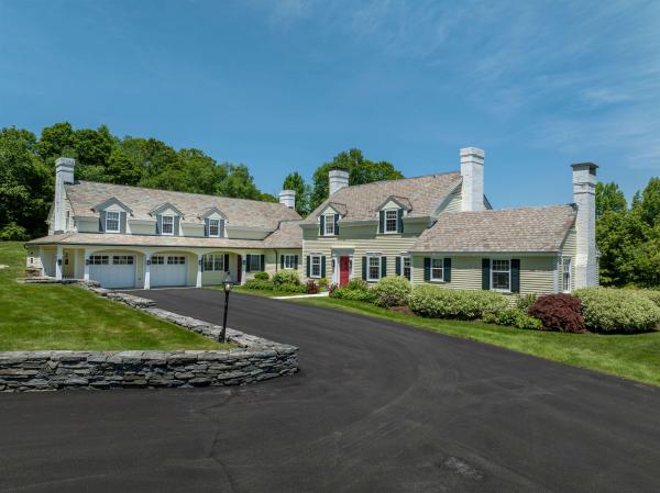 318 Spring Hill Lane