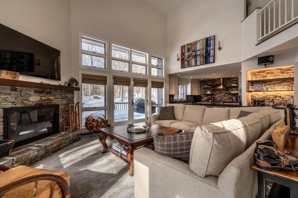 3 Linscott Road