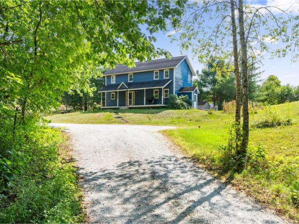27 Oak Hill Lane