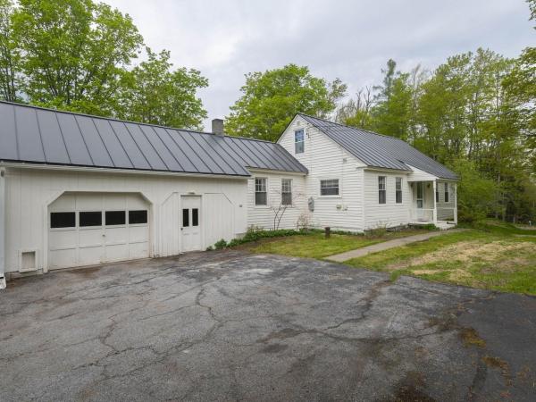 8913 County Road