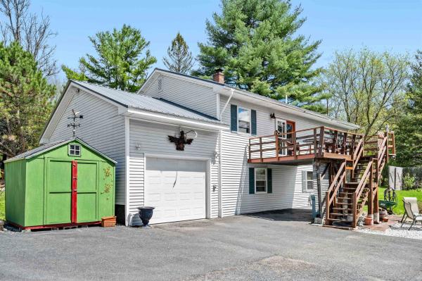18 Velie Avenue