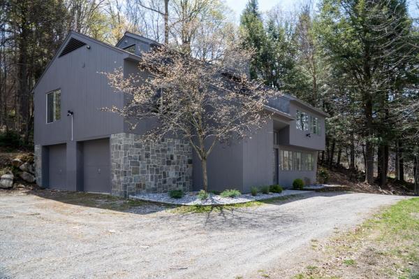 19 Maple Hill Road