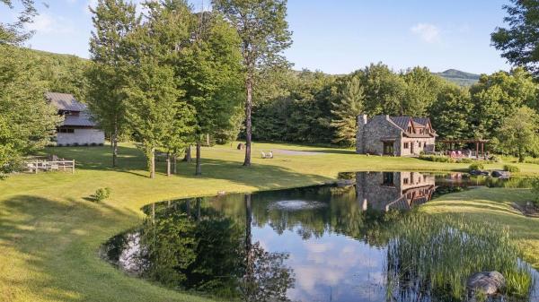4626 Elmore Mountain Road