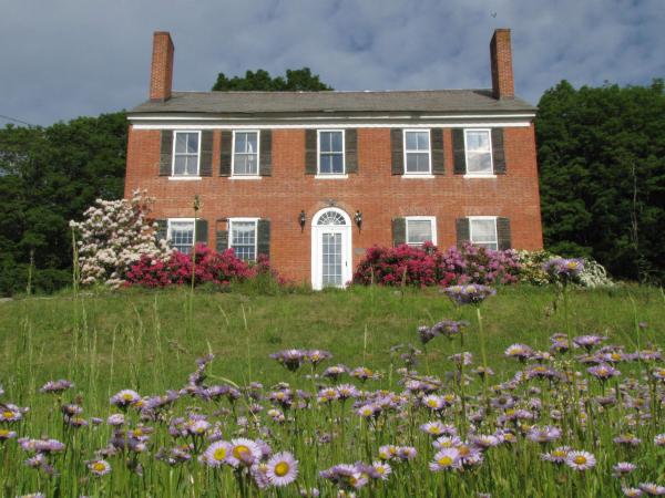 1607 Massey Road