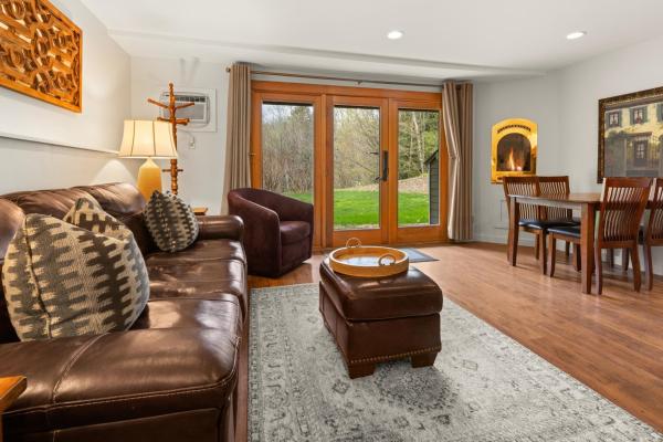 277 Topnotch Drive