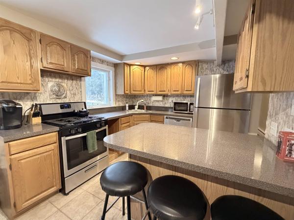 52 Edwards Village Loop