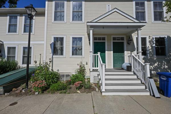 1044 North Avenue
