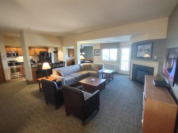 228 East Mountain Road