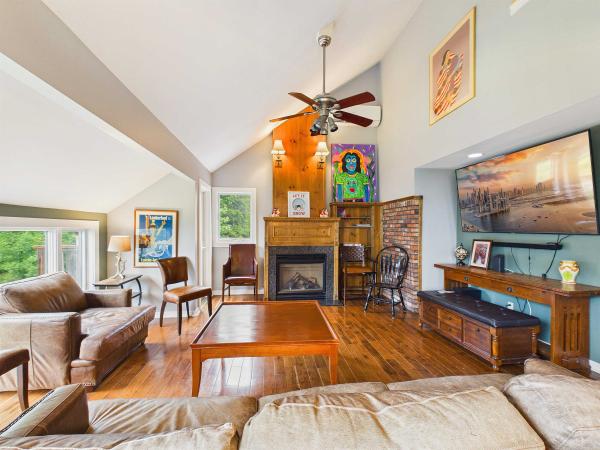 424 Trailside Drive