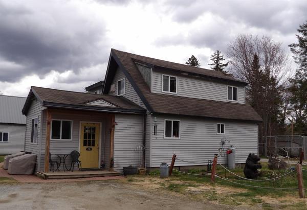 76 Meadowview Lane