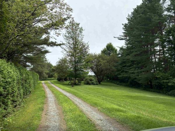 Single Family in Hyde Park VT