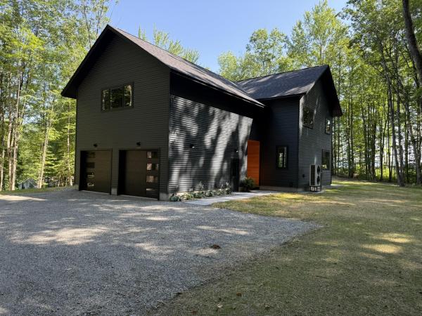 33 Hardwood Hill