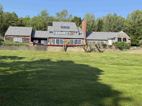 572 Stagecoach Road