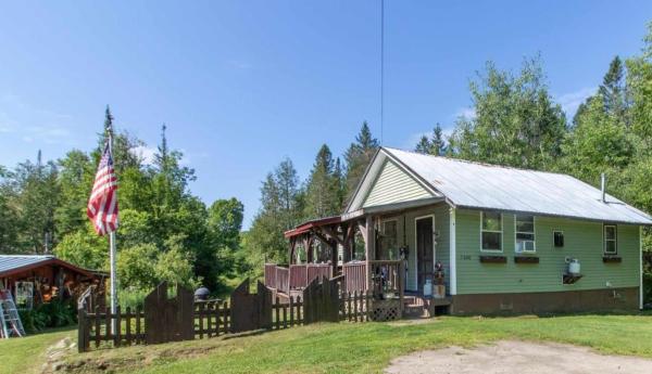 2606 Peak Road