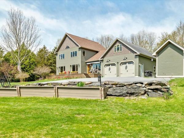 16 Sugarbush Road