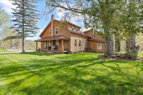 198 River Road