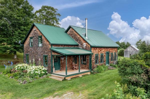 1076 Brown Hill Road