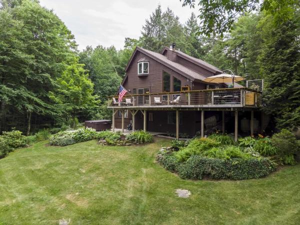 218 Lakewood Drive